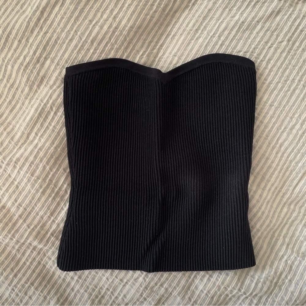 Babaton Black Ribbed Strapless Top